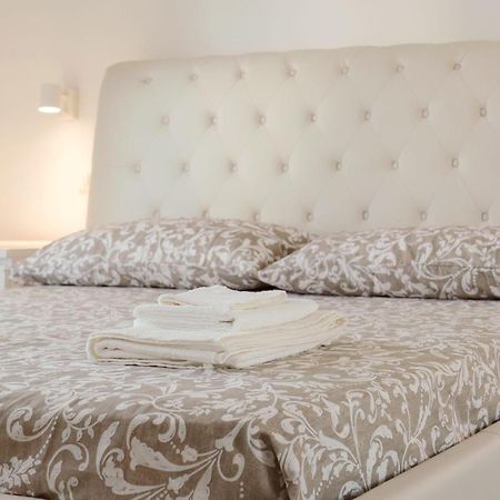 Pau Suite Home Fiumicino Extérieur photo
